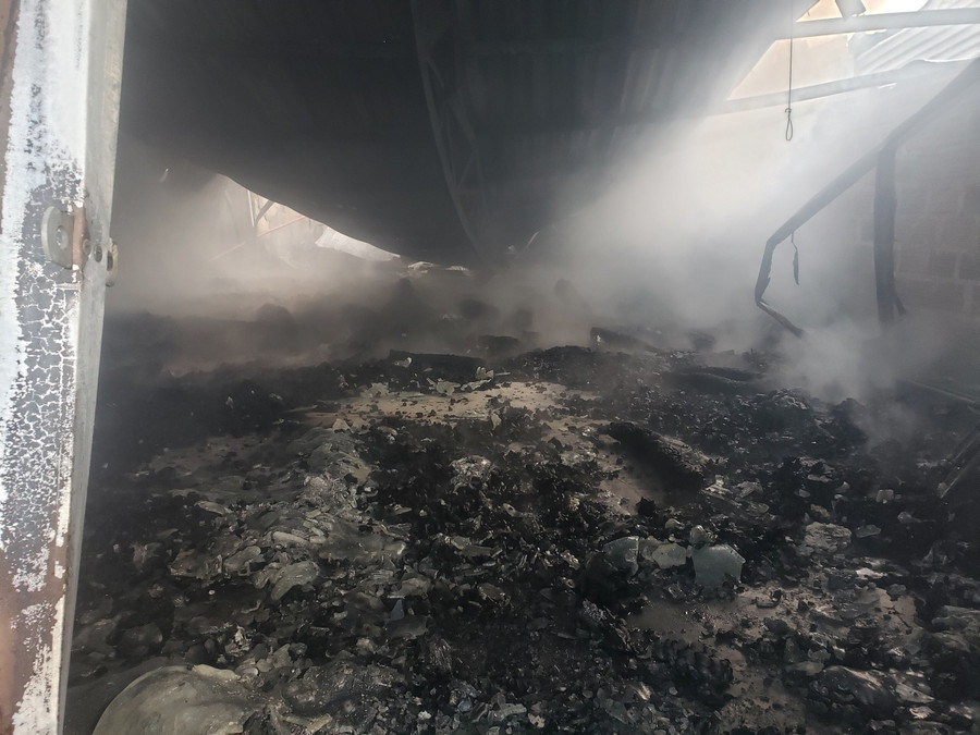 1Cửa hàng của gia đình anh Trung đã bị thiêu rụi hoàn toàn.jpg