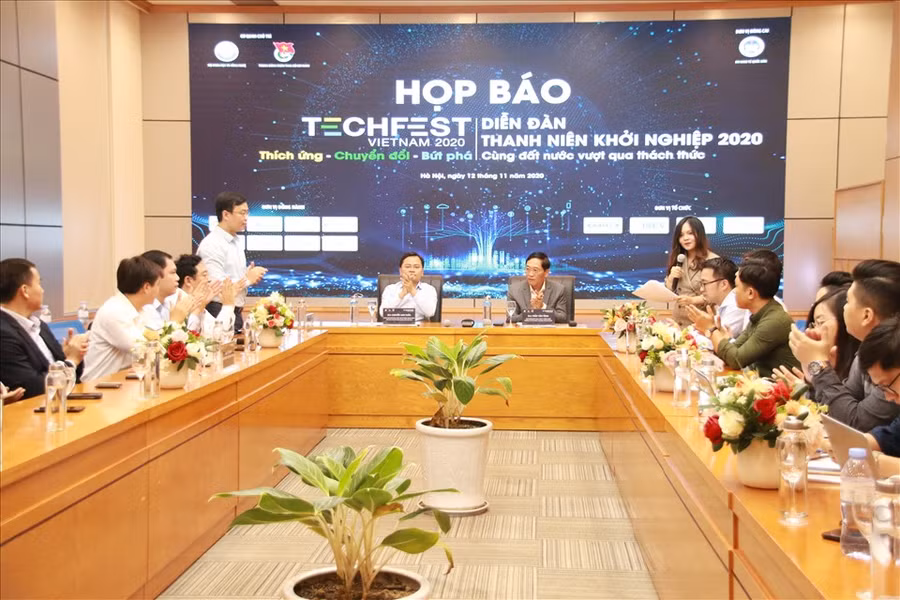 Quang cảnh buổi họp báo. Ảnh: Kim Anh