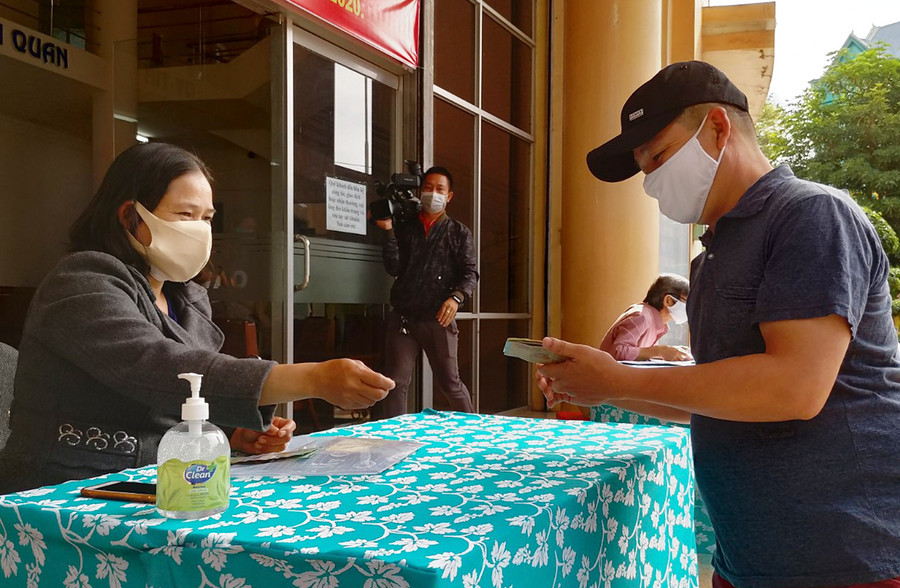 Bên cạnh hoạt động kinh doanh, Công ty TNHH Xổ số kiến thiết Gia Lai còn tích cực đóng góp cho ngân sách, thực hiện các hoạt động an sinh xã hội. Ảnh: Sơn Ca  Bên cạnh hoạt động kinh doanh, Công ty TNHH Xổ số kiến thiết Gia Lai còn tích cực đóng góp cho ngân sách, thực hiện các hoạt động an sinh xã hội. Ảnh: Sơn Ca