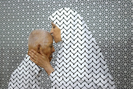 Tác phẩm Sorry, I forgive you của nghệ sĩ nước ngoài trưng bày tại Ithra Tác phẩm Sorry, I forgive you của nghệ sĩ nước ngoài trưng bày tại Ithra