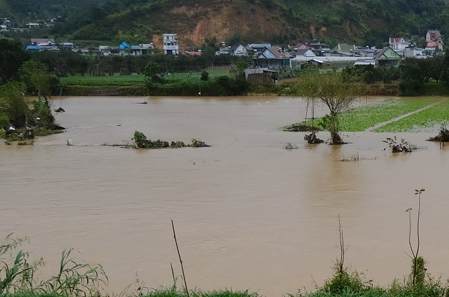 Nước sông Đa Nhim dâng cao