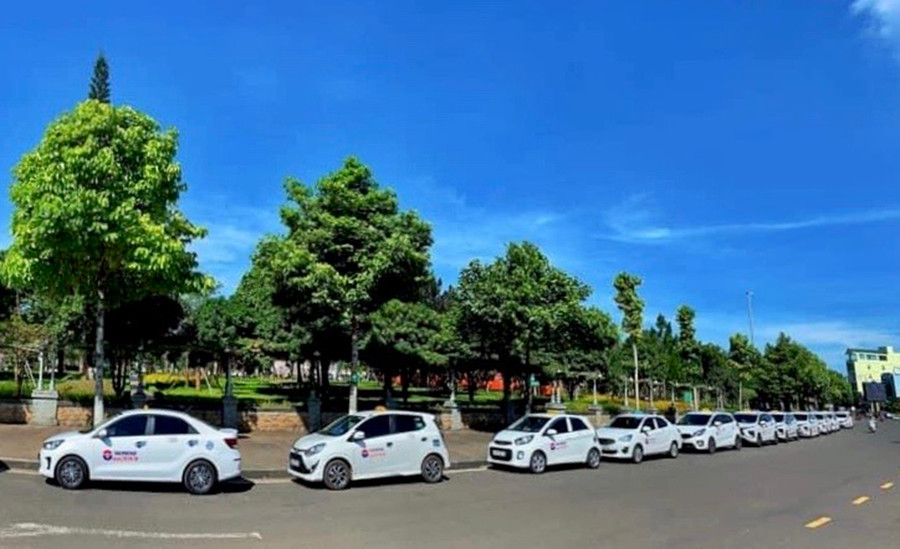 Taxi Phố núi-hãng taxi mới nhất vừa được thành lập năm 2019. Ảnh: Lê Hòa