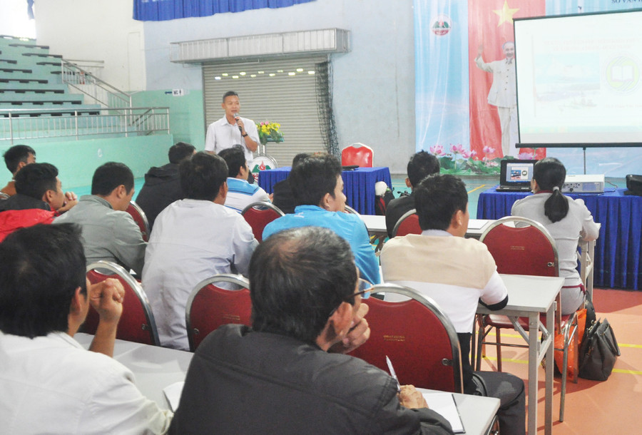  105 học viên tham gia lớp tập huấn phòng-chống đuối nước trẻ em. Ảnh: Thiên Di