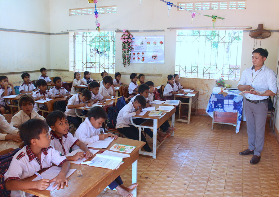 Hiện nay, công tác dạy và học trên địa bàn huyện Ia Grai luôn được quan tâm, chú trọng. Ảnh: Hồng Thi