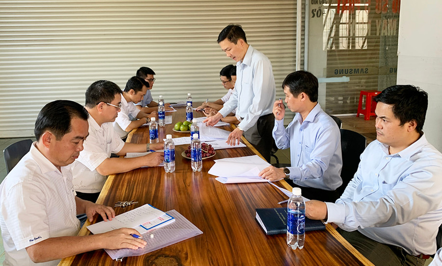 Kiểm tra, đánh giá tình hình triển khai dự án Hoàng Nhi Plaza. Ảnh: Hà Duy Kiểm tra, đánh giá tình hình triển khai dự án Hoàng Nhi Plaza. Ảnh: Hà Duy