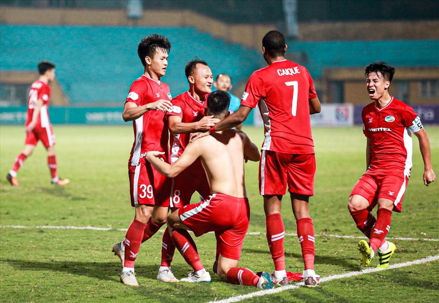 Viettel đang có được lợi thế lớn trong cuộc đua vô địch V.League 2020. Ảnh: Minh Dân