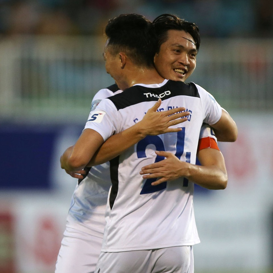 Tuấn Anh, Công Phượng và các cầu thủ HAGL sẽ tìm thấy động lực chơi bóng thật sự cùng Kiatisak. Ảnh: VPF