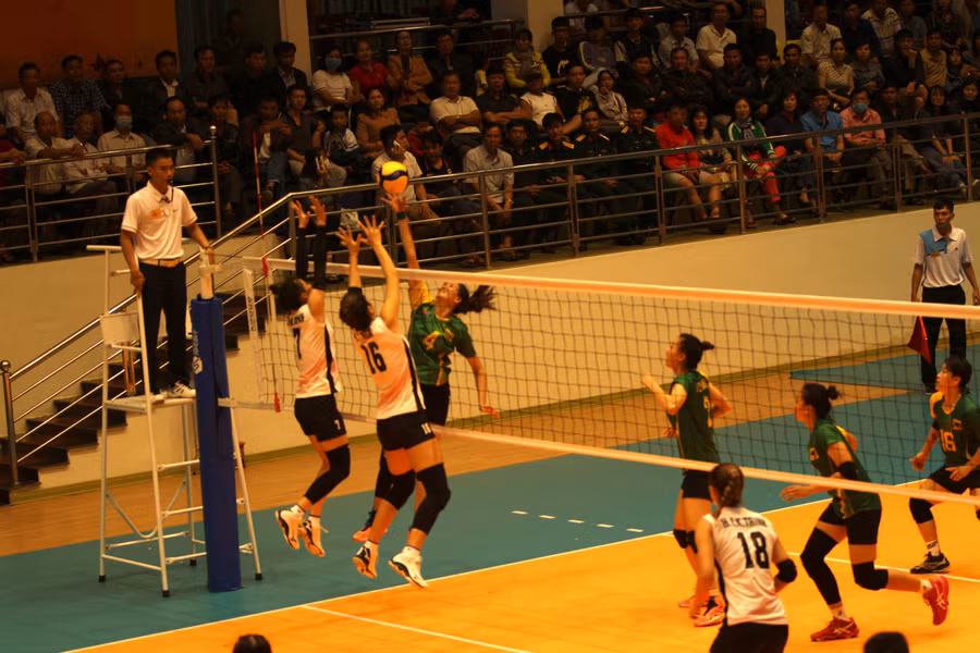  Các ngôi sao bóng chuyền đã khiến khán giả mãn nhãn. Ảnh: Văn Ngọc