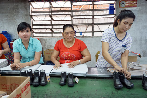 Từ ngày 1-1-2021, tuổi nghỉ hưu của lao động nữ trong điều kiện lao động bình thường là đủ 55 tuổi 4 tháng.