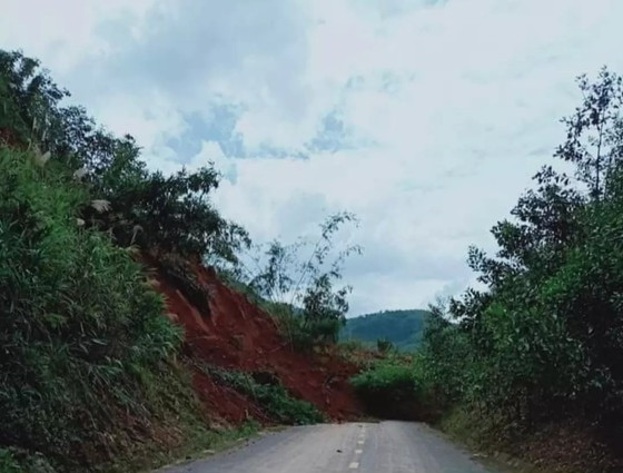  Hiện trường vụ sạt lở