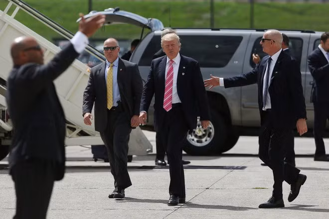  Tổng thống Trump sẽ được các nhân viên mật vụ Mỹ bảo vệ trọn đời - Ảnh: Reuters
