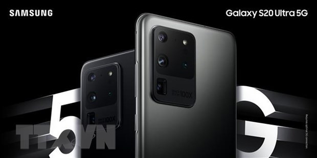 Cụm camera sau của Samsung Galaxy S20 Ultra gồm ống kính chính 108 MP, camera tele 48 MP, góc rộng 12 MP. (Ảnh: Yonhap/TTXVN)