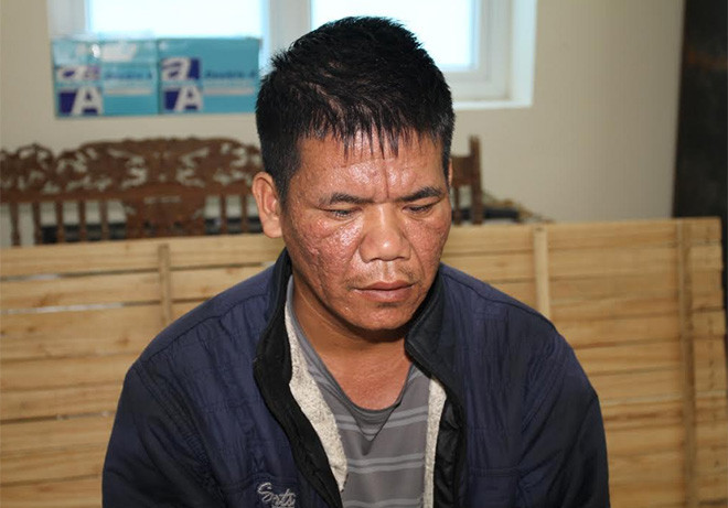 Nghi phạm Hà Văn Hoát tại cơ quan công an Nghi phạm Hà Văn Hoát tại cơ quan công an