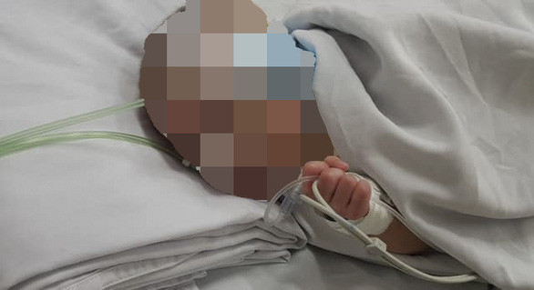 Bé trai sơ sinh bị bỏ rơi tại Bệnh viện quận Thủ Đức đã có sức khỏe ổn định, có thể xuất viện - Ảnh: Bệnh viện cung cấp