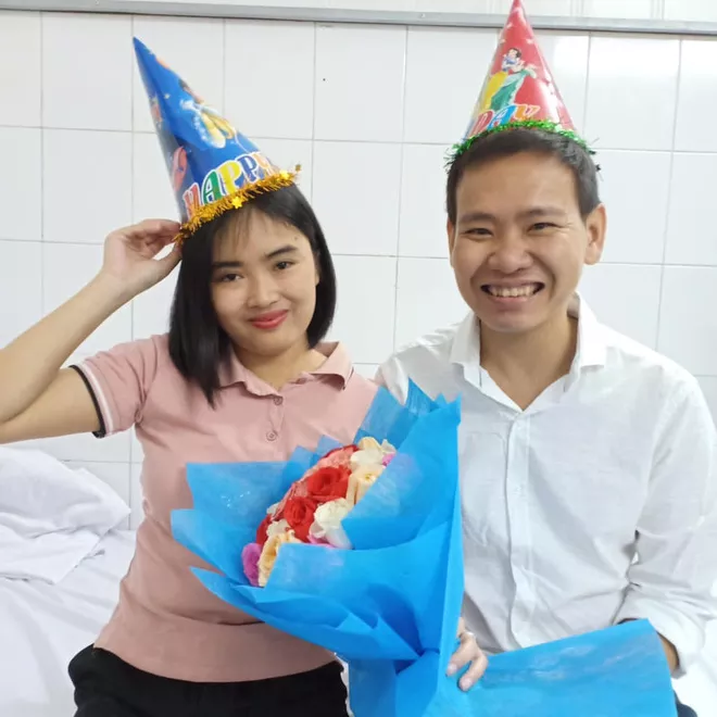 Cuộc sống đầy nghị lực của cô gái đầu tiên được ghép gan ở Việt Nam - Ảnh: Facebook Cuộc sống đầy nghị lực của cô gái đầu tiên được ghép gan ở Việt Nam - Ảnh: Facebook