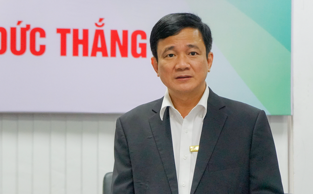 Ông Lê Vinh Danh bị cách chức hiệu trưởng Đại học Tôn Đức Thắng. Ông Lê Vinh Danh bị cách chức hiệu trưởng Đại học Tôn Đức Thắng.