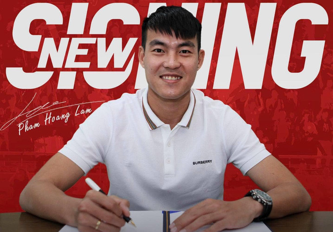 Trung vệ Phạm Hoàng Lâm kí hợp đồng với CLB TP HCM và sẽ thi đấu 2 năm từ mùa 2021