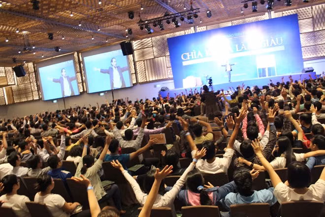 Một lớp dạy làm giàu.