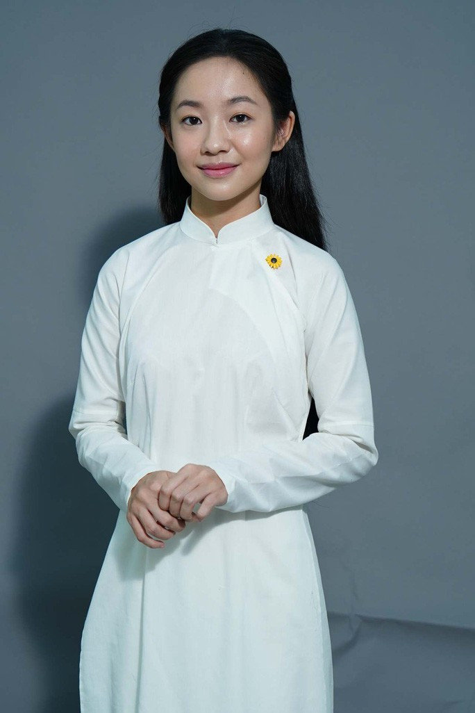 Nữ diễn viên vào vai Dao Ánh, mỹ nhân được nhạc sĩ Trịnh Công Sơn gởi 300 bức thư tình, trong phim 