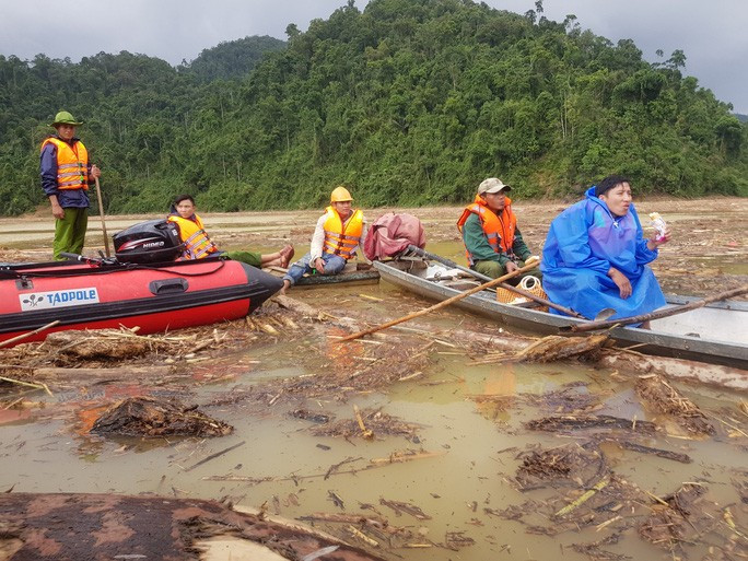  Tìm kiếm trên khu vực lòng hồ Sông Tranh