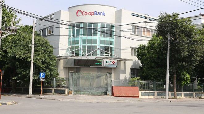 Trụ sở chi nhánh Ngân hàng Hợp tác xã Việt Nam tại tỉnh Ninh Bình - ẢNH PHÚC NGƯ Trụ sở chi nhánh Ngân hàng Hợp tác xã Việt Nam tại tỉnh Ninh Bình - ẢNH PHÚC NGƯ