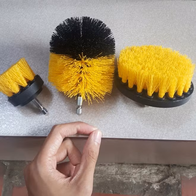 Trong tương lai nhóm sẽ dùng nam châm thay thế trục vít để kết nối đầu chổi vào thân nhanh chóng hơn