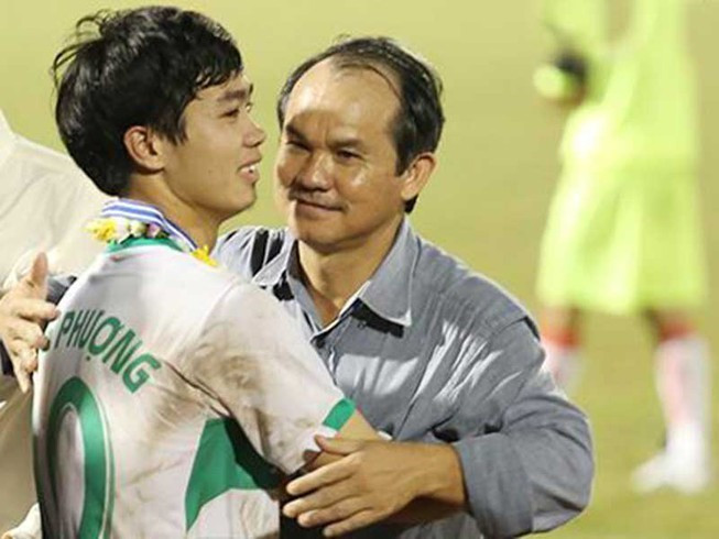 Công Phượng có thể tái hợp bầu Đức. Ảnh: TL