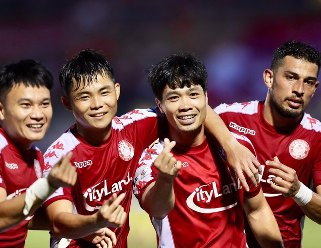 Công Phượng cùng đồng đội quyết giành chiến thắng ở trận cuối V-League gặp Becamex Bình Dương KHẢ HÒA