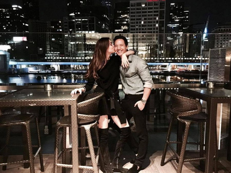 Tuy nhiên, họ đều không lên tiếng trước mọi thị phi mà ngày càng thể hiện tình cảm mặn nồng hơn trước. Tuy nhiên, họ đều không lên tiếng trước mọi thị phi mà ngày càng thể hiện tình cảm mặn nồng hơn trước.