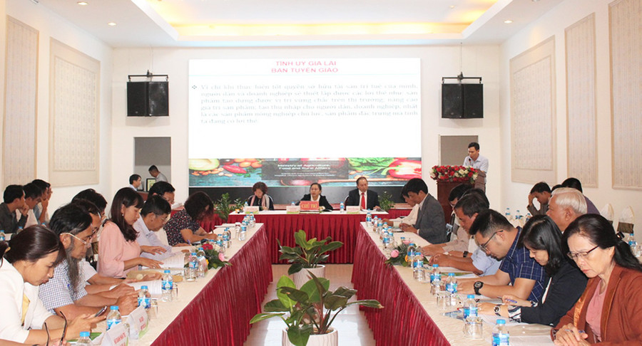 Quang cảnh hội thảo. Ảnh: Trần Dung Quang cảnh hội thảo. Ảnh: Trần Dung