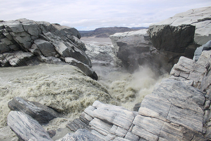 Sông băng ở Greenland - Ảnh: JON HAWKINGS Sông băng ở Greenland - Ảnh: JON HAWKINGS