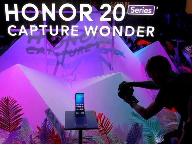 Dòng điện thoại giá rẻ Honor REUTERS