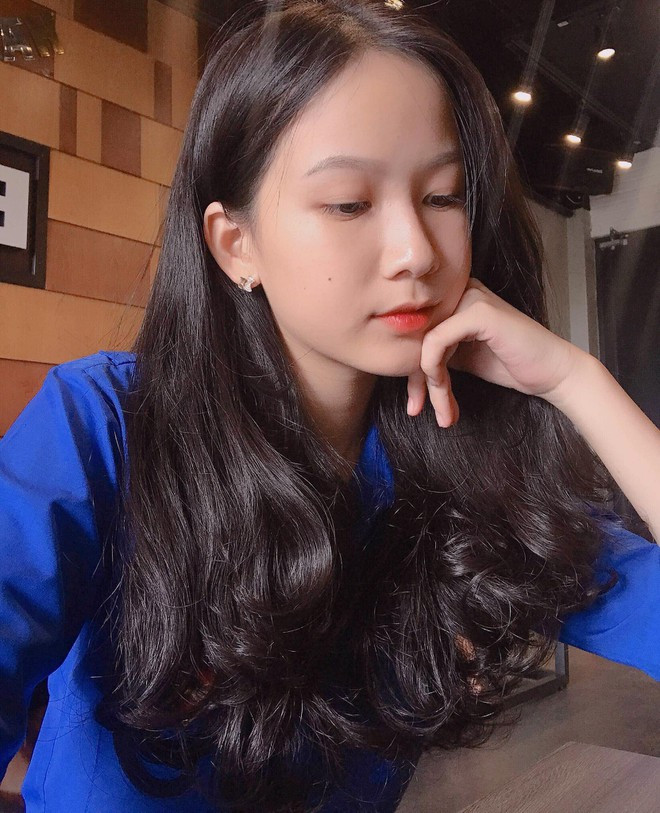 Phương Quỳnh sở hữu chiều cao 1,72m, số đo ba vòng 82-62-93, là ứng viên tiềm năng cho ngôi vị Hoa hậu Việt Nam 2020. Ngay từ khi ghi danh, cô gây ấn tượng với công chúng bởi vẻ đẹp ngọt ngào, làn da trắng và mái tóc dài. Phương Quỳnh được gọi tên vào Top 5 Người đẹp biển ẢNH: FBNV