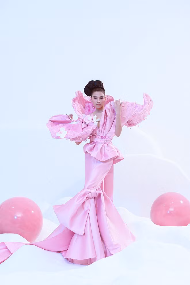 Nàng Nhớ của 'Cát đỏ' tung bộ ảnh thời trang 'Nàng tiên hoa' ảnh 9