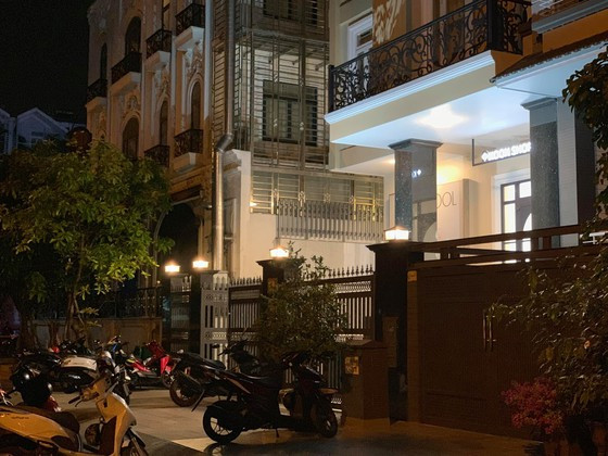 Căn nhà nơi xảy ra vụ án. Ảnh: CHÍ THẠCH  Căn nhà nơi xảy ra vụ án. Ảnh: CHÍ THẠCH