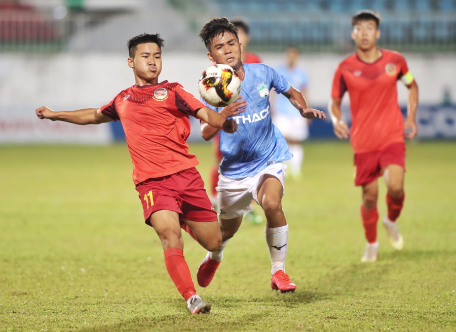 U21 HAGL và U21 Công an nhân dân đã bất phân thắng bại trong trận ra quân. Ảnh: Văn Ngọc