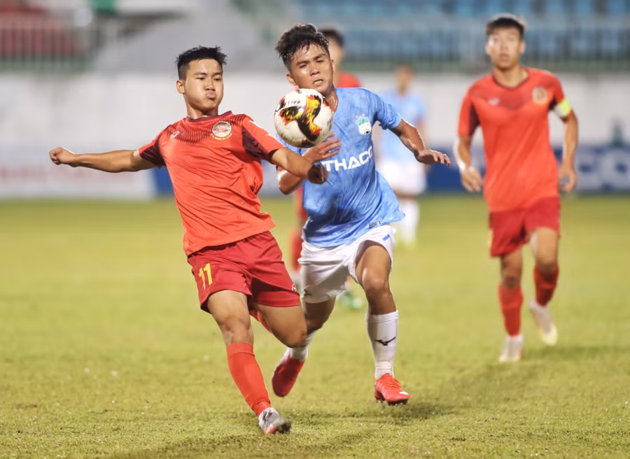 U21 HAGL và U21 Công an nhân dân đã bất phân thắng bại trong trận ra quân. Ảnh: Văn Ngọc