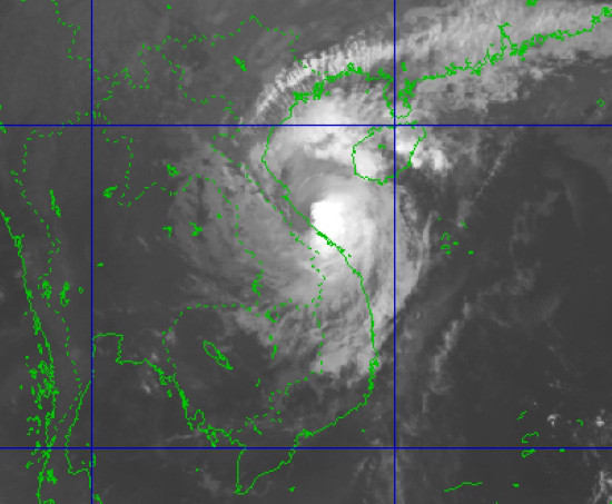 Hình ảnh mây vệ tinh của bão số 13 - Nguồn: Trung tâm Dự báo khí tượng thủy văn quốc gia Hình ảnh mây vệ tinh của bão số 13 - Nguồn: Trung tâm Dự báo khí tượng thủy văn quốc gia