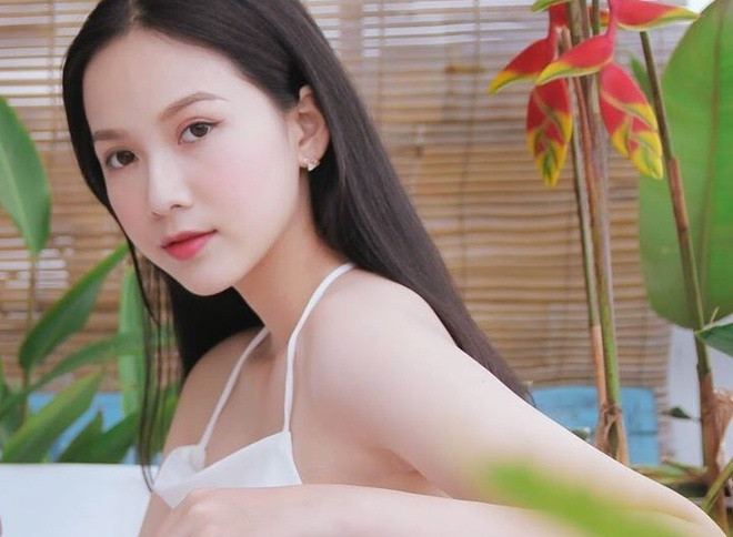 Phương Quỳnh cho biết cô chú trọng vào việc ăn uống đủ giấc và đủ chất để có làn da đẹp. Cô chăm sóc da đơn giản và tìm tòi những sản phẩm phù hợp chứ không chạy theo các loại mỹ phẩm đắt đỏ, nổi tiếng. Ảnh: NSCC