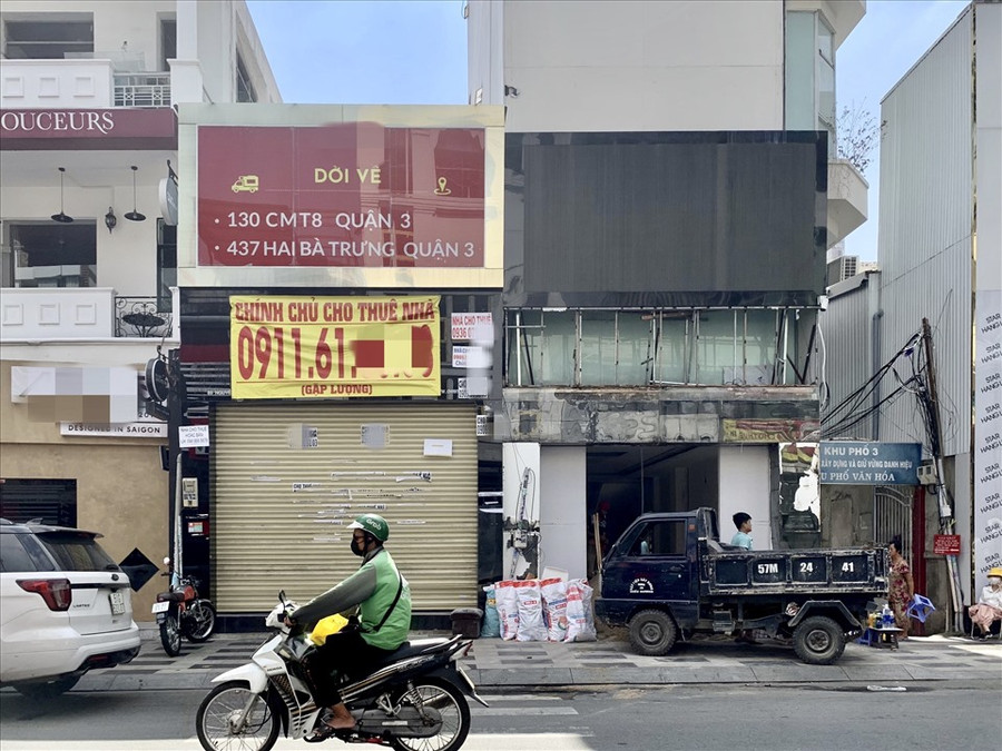 Nhiều mặt bằng trống trên đường Nguyễn Trãi, Quận 1. Ảnh: Ngọc Lê Nhiều mặt bằng trống trên đường Nguyễn Trãi, Quận 1. Ảnh: Ngọc Lê