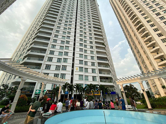 Khu vực chung cư nơi phát hiện thi thể người phụ nữ Khu vực chung cư nơi phát hiện thi thể người phụ nữ