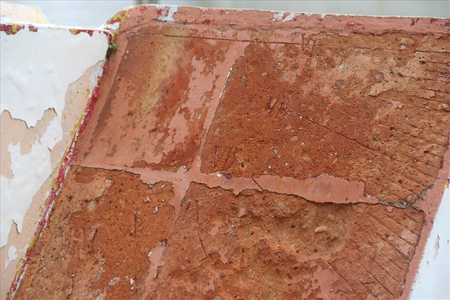 Các vạch số La Mã từ I-XII để chỉ giờ của đồng hồ Thái Dương. Các vạch số La Mã từ I-XII để chỉ giờ của đồng hồ Thái Dương.