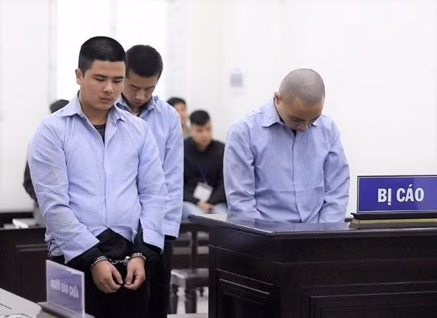 Ba bị cáo tại phiên tòa.