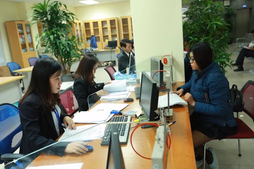 Nghị định 126 nêu rõ, theo đề nghị của cơ quan quản lý thuế, ngân hàng thương mại cung cấp thông tin tài khoản thanh toán của từng người nộp thuế. Ảnh minh hoạ: Hải Nguyễn