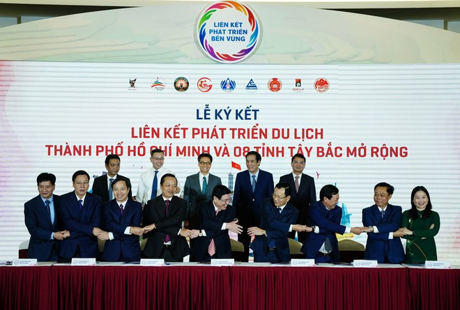 Lãnh đạo TP.HCM và 8 tỉnh Tây Bắc mở rộng tại Hội nghị 