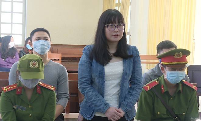 "Siêu lừa" Bùi Thị Anh Thư lãnh 23 năm tù - Ảnh: Lâm Viên