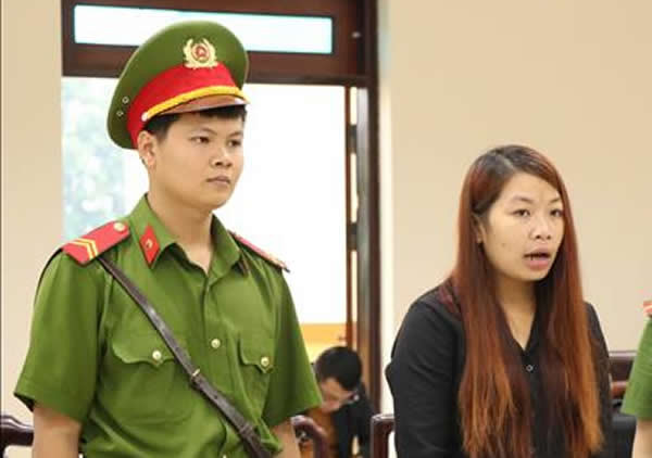 Bị cáo Nguyễn Thị Thu khai báo tại phiên tòa. Bị cáo Nguyễn Thị Thu khai báo tại phiên tòa.