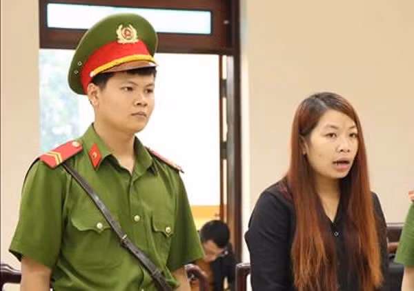  Bị cáo Nguyễn Thị Thu khai báo tại phiên tòa.