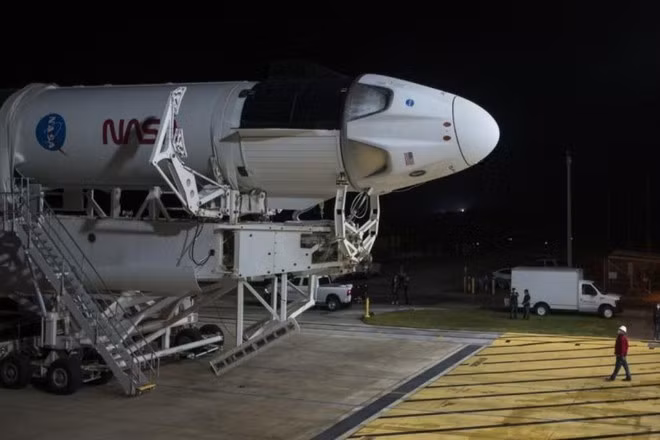 Tên lửa đẩy Falcon 9 chờ lên bệ phóng cho sứ mệnh kế tiếp NASA