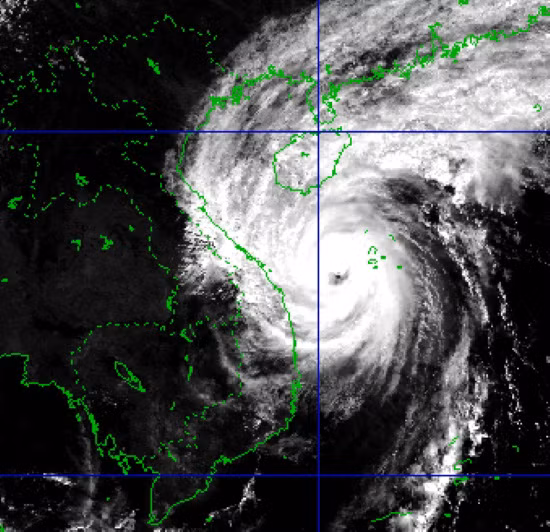  Hình ảnh mây vệ tinh của bão số 13 - Nguồn: Trung tâm Dự báo khí tượng thủy văn quốc gia